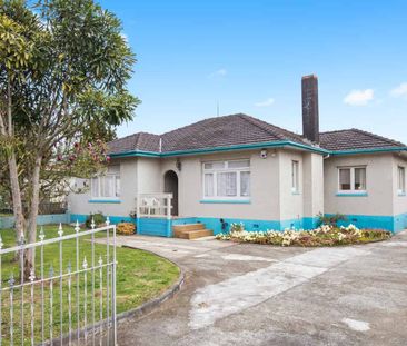 Superb Home - Unbeatable Location - Photo 1