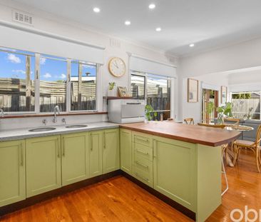 LOCATION, LIFESTYLE, CONVENIENCE AND COMFORT - Photo 3