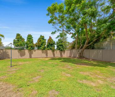 Delightful Light Filled Family Home - Photo 4