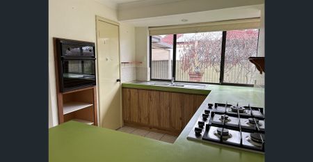 Charming Greenfields Home! - Photo 5