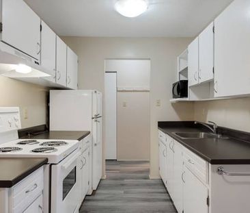 Oakridge House - 2 Bedroom - Available Now - Photo 1