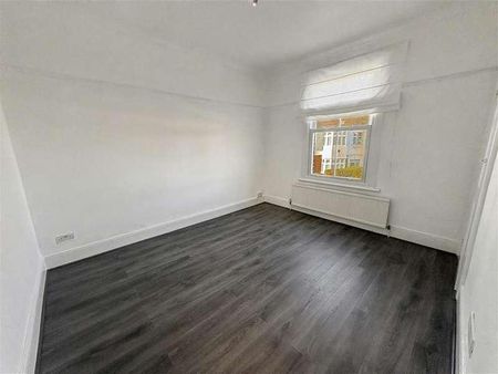 Sunningdale Avenue, Leigh-on-sea, SS9 - Photo 5