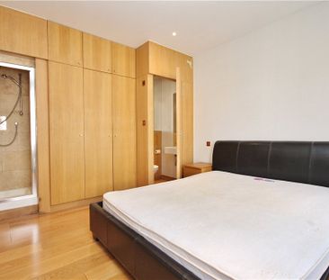 Minford Gardens, London, W14 0AN - Photo 2
