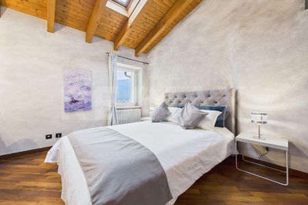 Elegante maisonette arredata di 1½ locali con vista sul lago a Morcote - Foto 2
