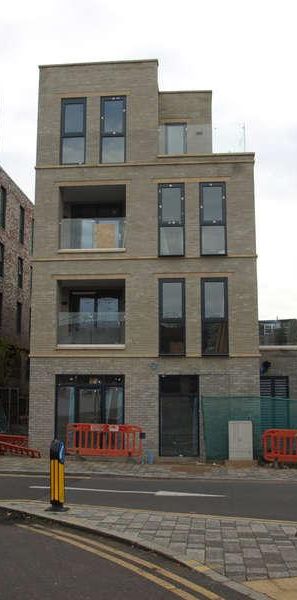 Wealdstone, HA3 - Photo 2