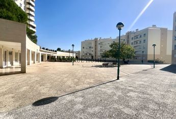 Apartamento T4 em Lisboa