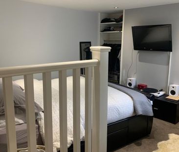 1 bedroom mews to rent - Photo 2