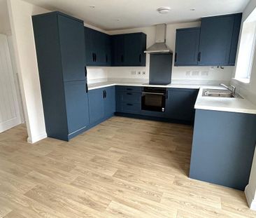 2 bedroom semi-detached house to rent - Photo 6