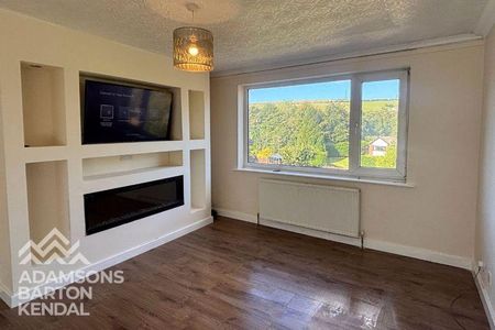 3 bedroom property to rent - Photo 2