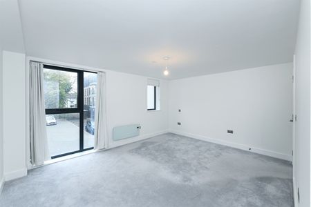 Riverside, West Bridgford - Photo 3