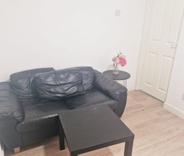 2 Bed Flat, Bramble Street, CV1 - Photo 5