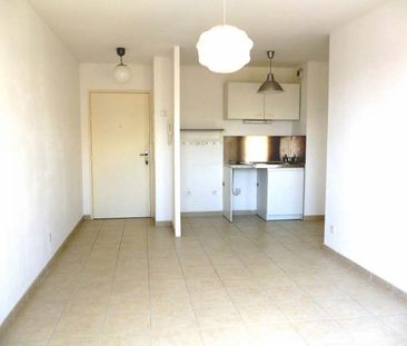 Location Appartement 2 pièces 35m² LA CIOTAT 13600 - Photo 2