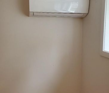 GRAND 3 ½ À LOUER DANS UN IMMEUBLE RECENT – DISPONIBLE 1ER DECEMBRE. - Photo 2