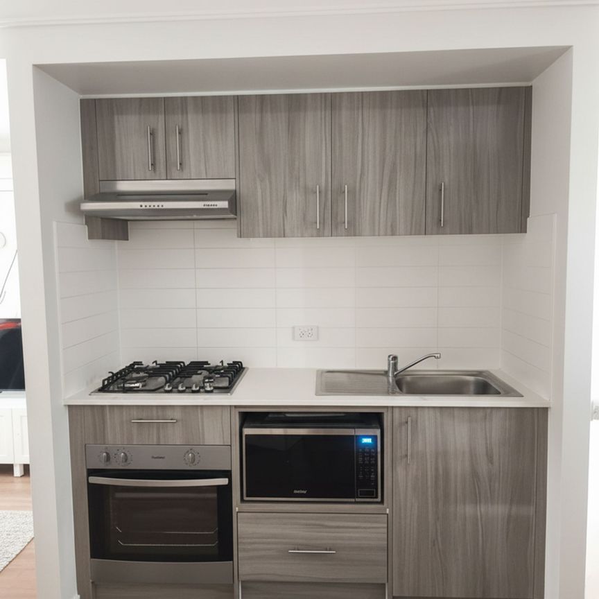 Stunning Granny Flat in Quiet Location - Photo 1