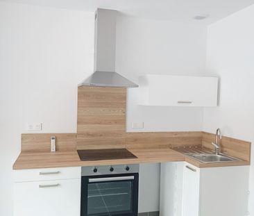 SUR BOLLENE T2 MEUBLE CLIM + TERRASSE + PARKING - Photo 4