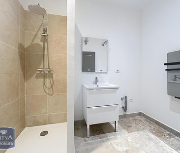 Location Appartement 1 pièce 26m² BAGNOLS SUR CEZE 30200 - Photo 3