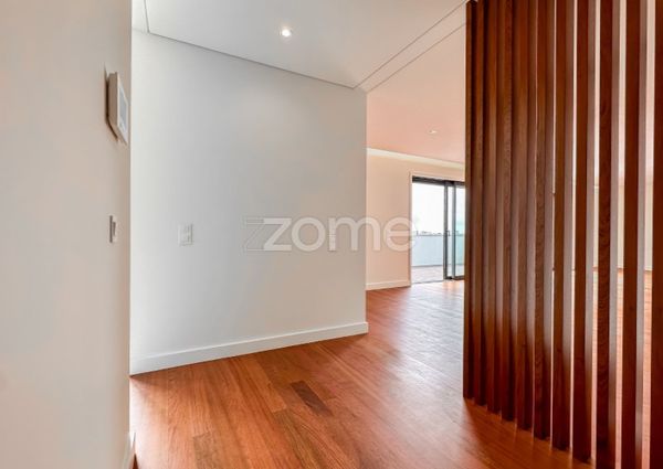 Apartamento T4 em Porto