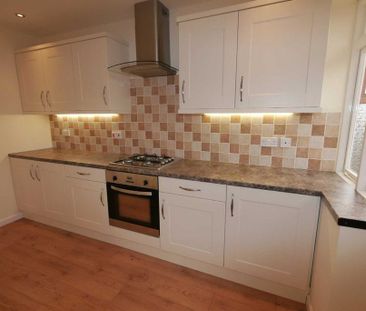 2 bedroom bungalow to rent - Photo 2