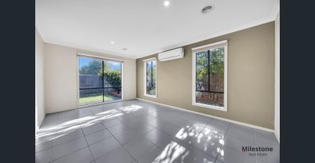 Family Home with Spacious Layout & Prime Location!! - Photo 2