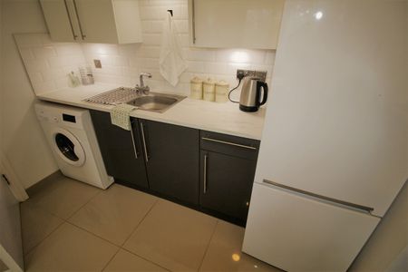 Flat 65, Samara Plaza, LS2 9DU, Leeds - Photo 5