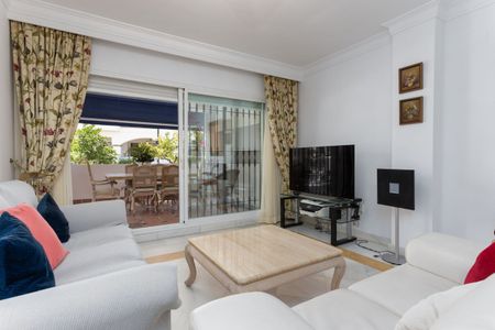 Apartamento planta baja en alquiler en Marbella, Marbella - Photo 5