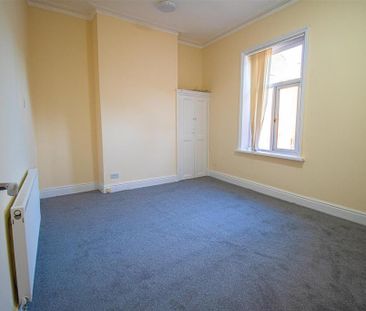 4 bedroom terraced house to rent - Photo 6