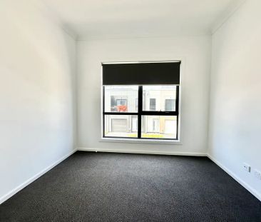 “Modern Home-Berwick” - Photo 5