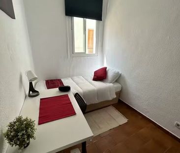 Calle de Fernández de los Ríos, Madrid, Community of Madrid 28015 - Photo 4