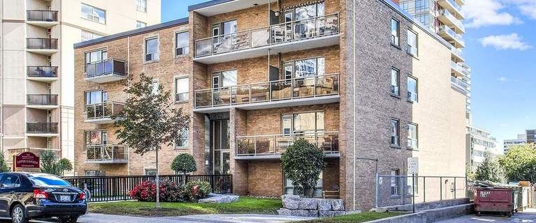 Upper Canada Apartments 165 | 165 Erskine Ave., Toronto - Photo 1