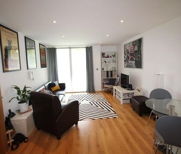 1 bedroom block of apartments to rent - Photo 1