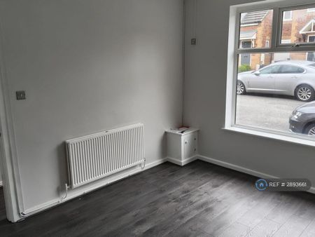 2 bedroom terraced house to rent - Photo 5