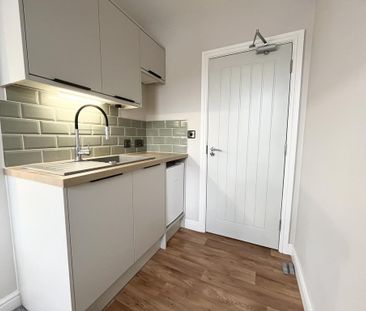Studio to rent - Photo 6