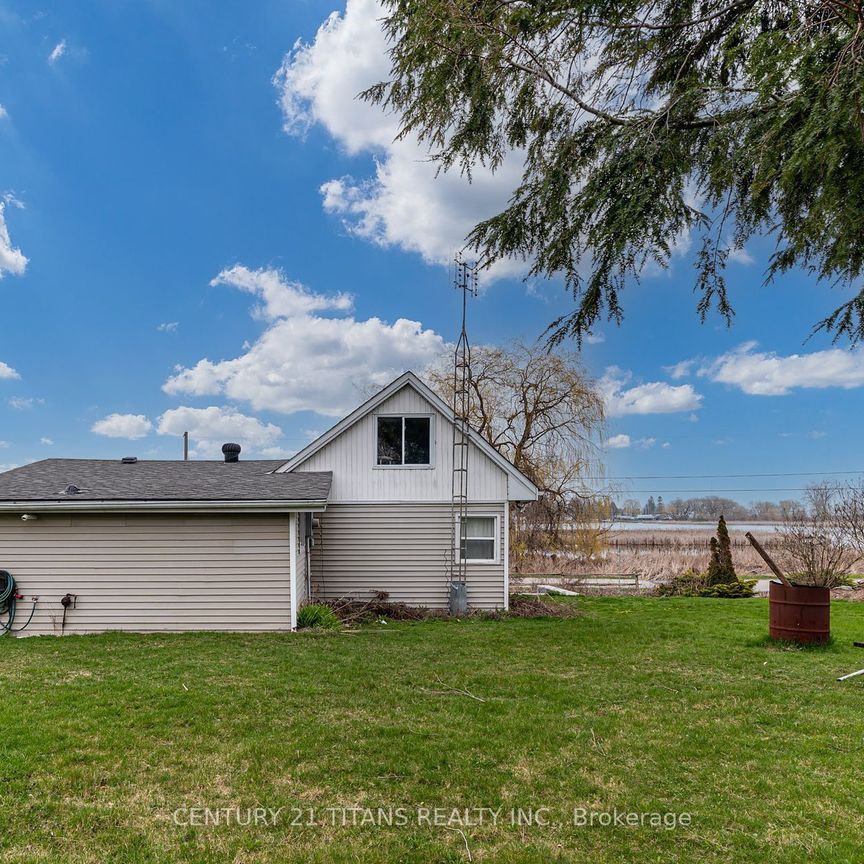 For Lease - 130 West Beach Road, Clarington, Ontario - Photo 1