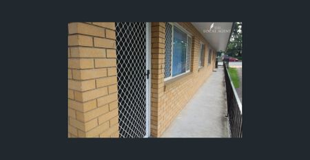 TIDY ONE BEDROOM UNIT IN CENTRAL LOCATION! - Photo 2