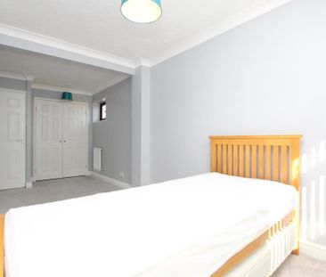 3 bedroom semi-detached house to rent - Photo 4