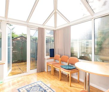 2 bedroom terraced house to rent - Photo 4