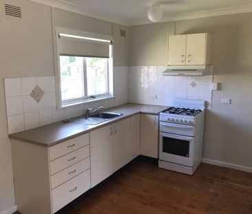 Cheap As Chips - Photo 4