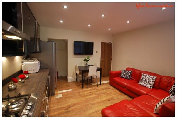 153 Whitham Road, Broomhill - Photo 1