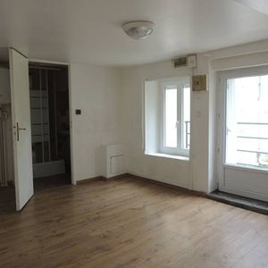 Type II en duplex - Rue de la Tranchée Secteur Blossac - Photo 2