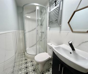 1 bedroom Flat To Let - Photo 5
