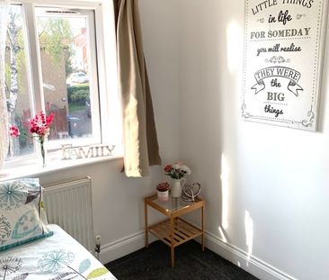 Room in a Shared House, Stonebridge Way, HA9 - Photo 3