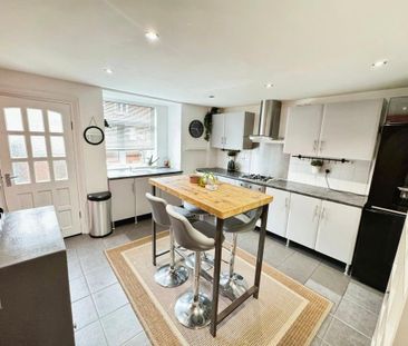 2 bedroom terraced house to rent - Photo 2