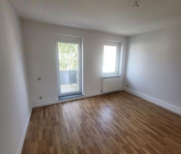 Helle 2-Raumwohnung - Balkon - Tageslichtbad mit Wanne - ideal für ... - Photo 3