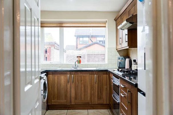 Alder Avenue, Ashton-in-makerfield, WN4 - Photo 1