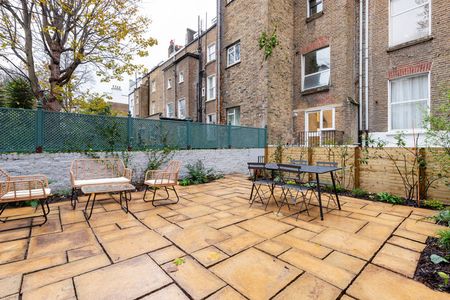 Russell Road - Photo 2