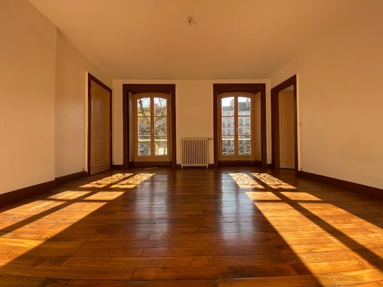 Location Appartement 5 pièces 142m² BESANCON 25000 - Photo 1