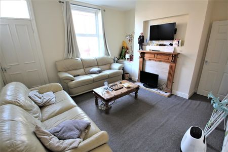 Langdale Terrace, Headingley, LS6 3DY, Leeds - Photo 2
