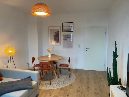 Einbauküche • Kaßberg • Single- / Studentenwohnung • 2-Raum Wohnung • Dachgeschoss • MÖBLIERT - Foto 2