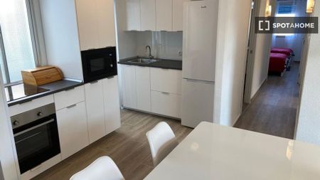 3 room luxury Flat for rent in Málaga, Spain - Photo 5