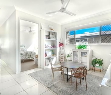 :: MODERN UP MARKET RESIDENCE IN FOREST SPRINGS ESTATE! - Photo 6